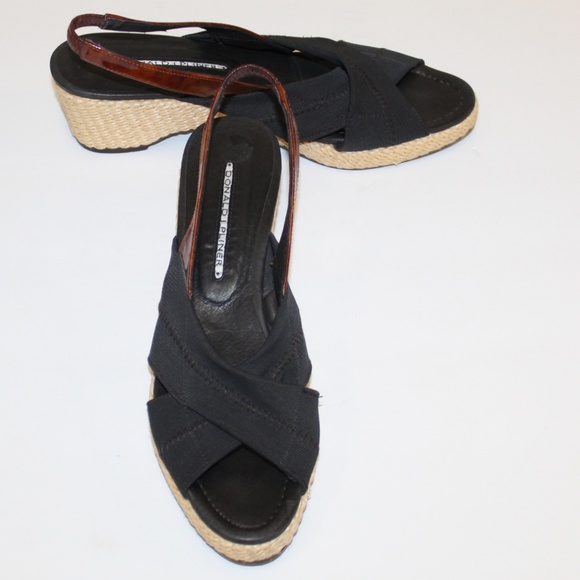 Donald J. Pliner Women size 9.5 M sandals - Picture 1 of 8